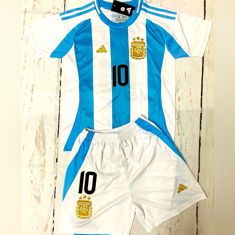 Kids Messi #10 Adidas Youth Soccer Jersey Argentina Set Jersey + Shorts (LARGE)